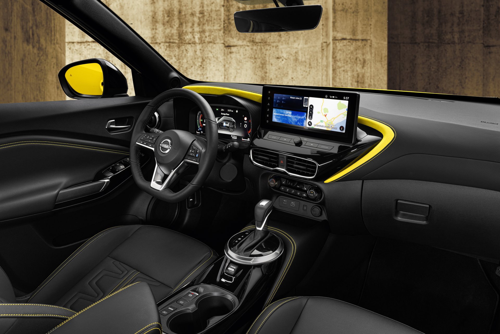 Nissan Juke - Enterijer 4